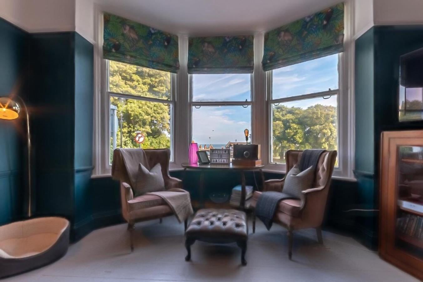 Victorian Apartment With Sea Views By Adliv Host Рамсгейт Екстериор снимка